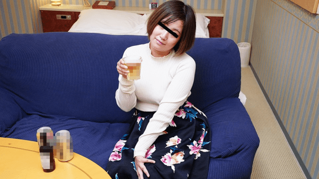 052824_100-Xịt tinh trùng vào bím em gái mong manh - qudphluo.sbs