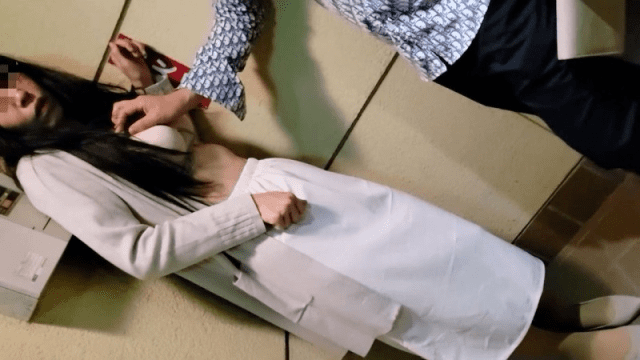 FC2_PPV_4584769 - Cô gái phải lấy thân trả nợ vì bị người tình phản bội - qudphluo.sbs