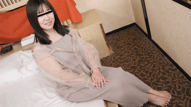 090523_905 - Chị gái đã kết hôn nhưng vẫn đi tán tỉnh trai lạ - qudphluo.sbs